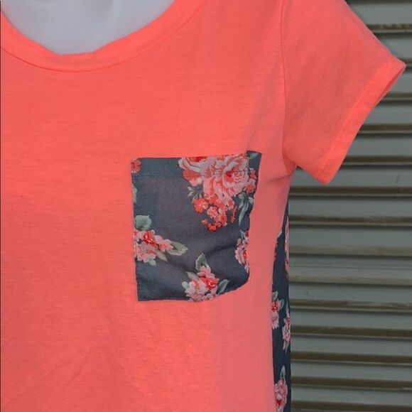 American Dreams cap sleeve top - Picture 4 of 6